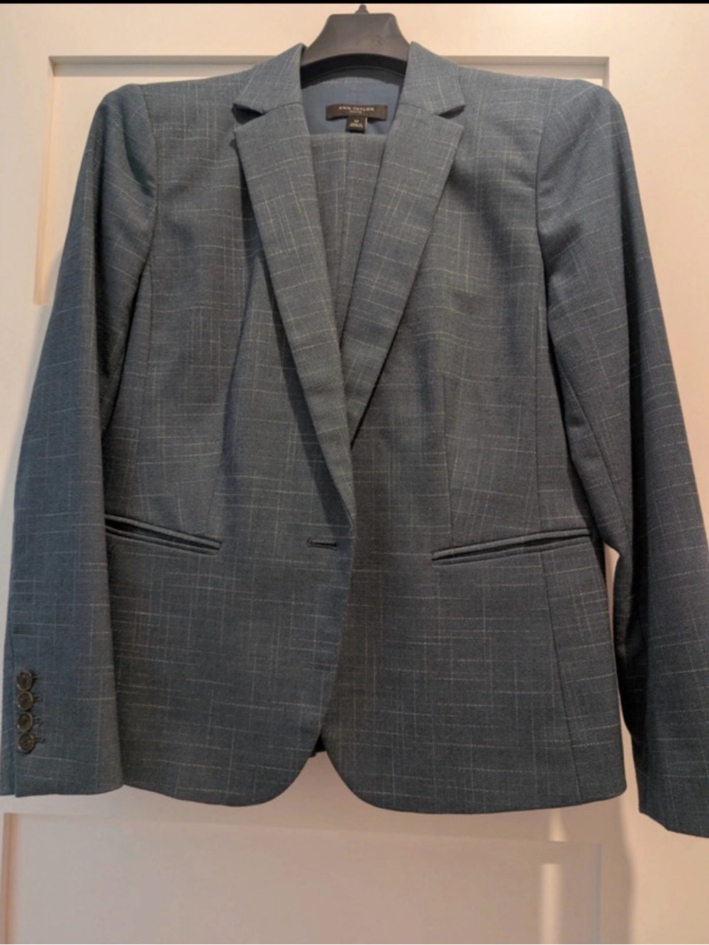 Ann Taylor Green Plaid Single-Button Blazer and Pant Set w Grey Stripes Petite